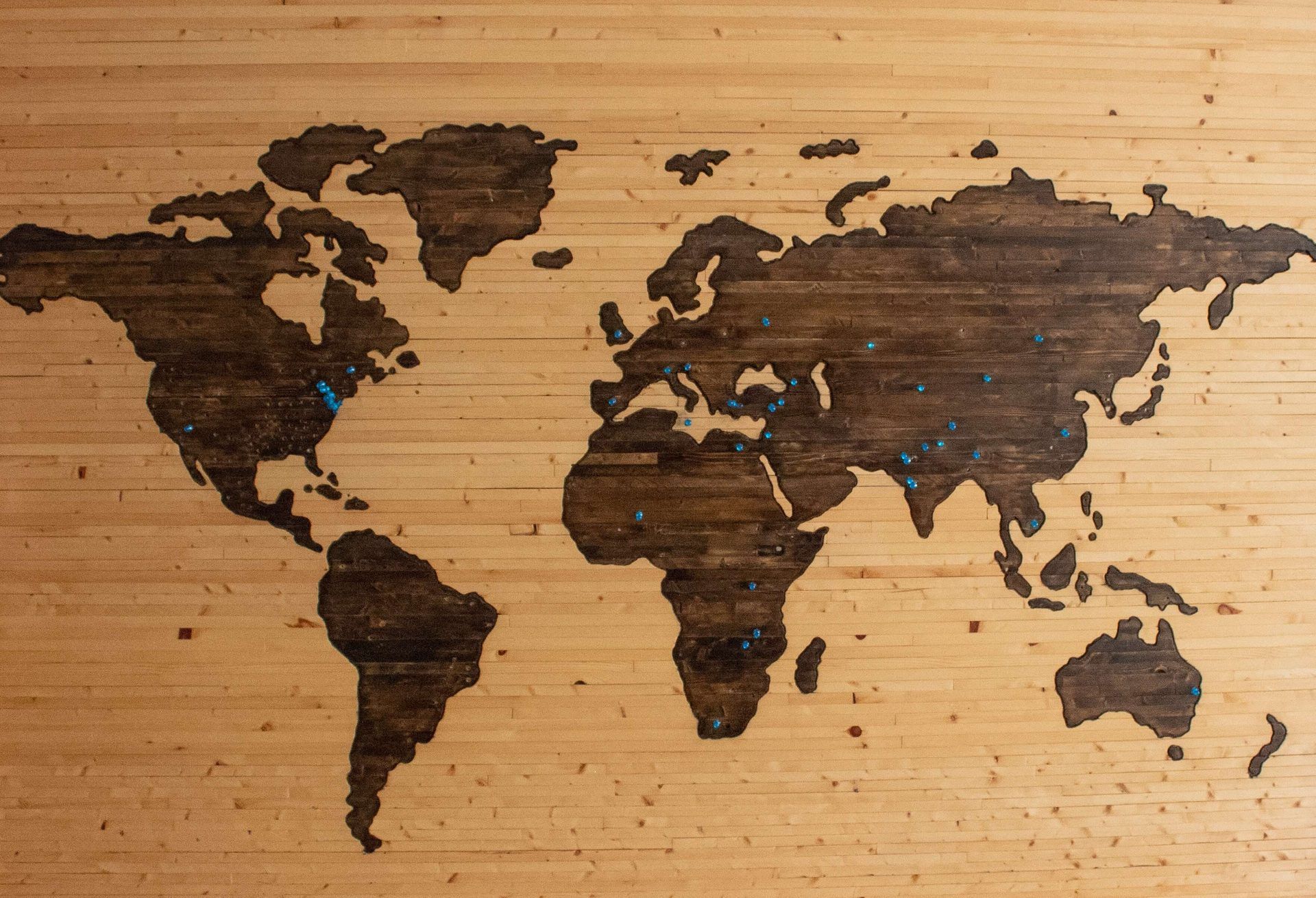 Um,mapa ilustrativo do mundo.